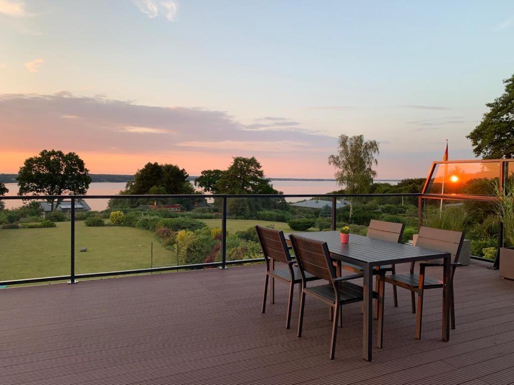 Fewo1846 - Sundowner - Luxurioese Wohnung Mit 2 Schlafzimmern Und Sonnenterrasse Flensburg Kültér fotó